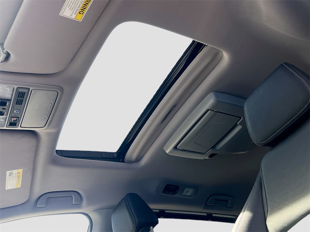 2024 Honda Odyssey Touring photo 20