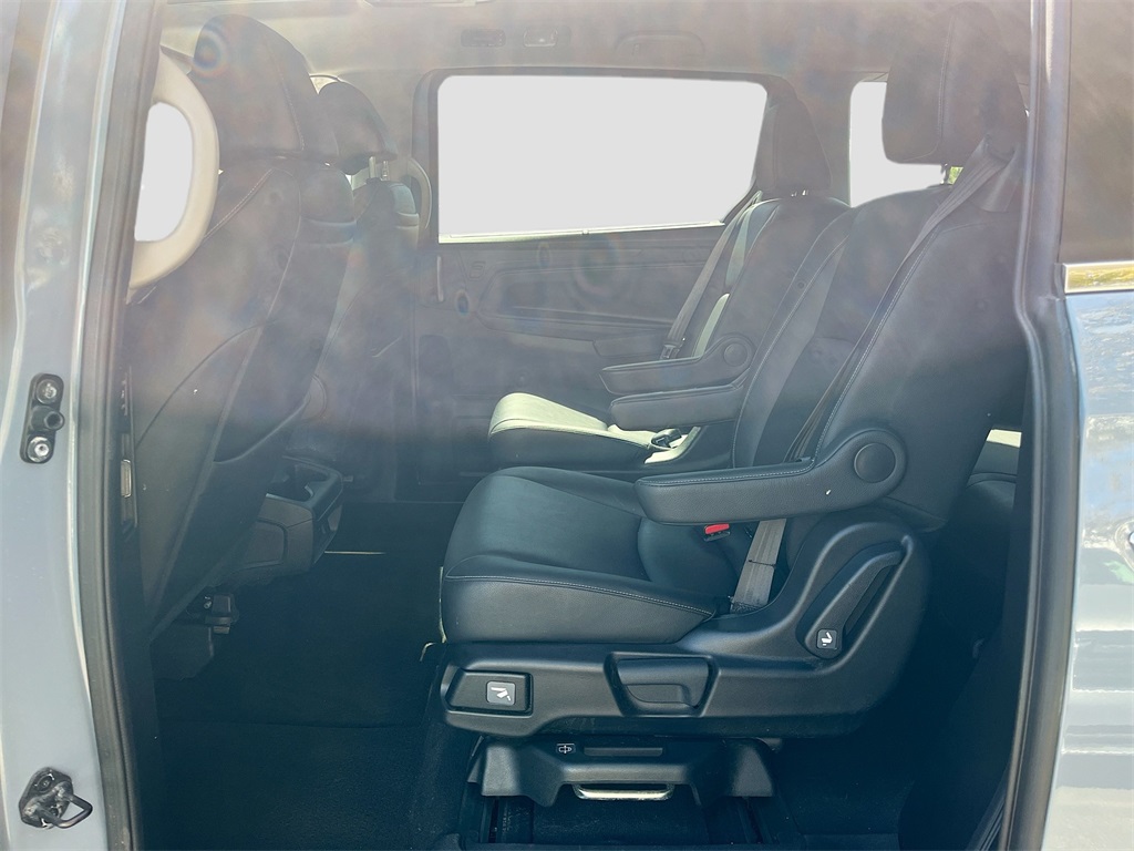 2024 Honda Odyssey Touring photo 23