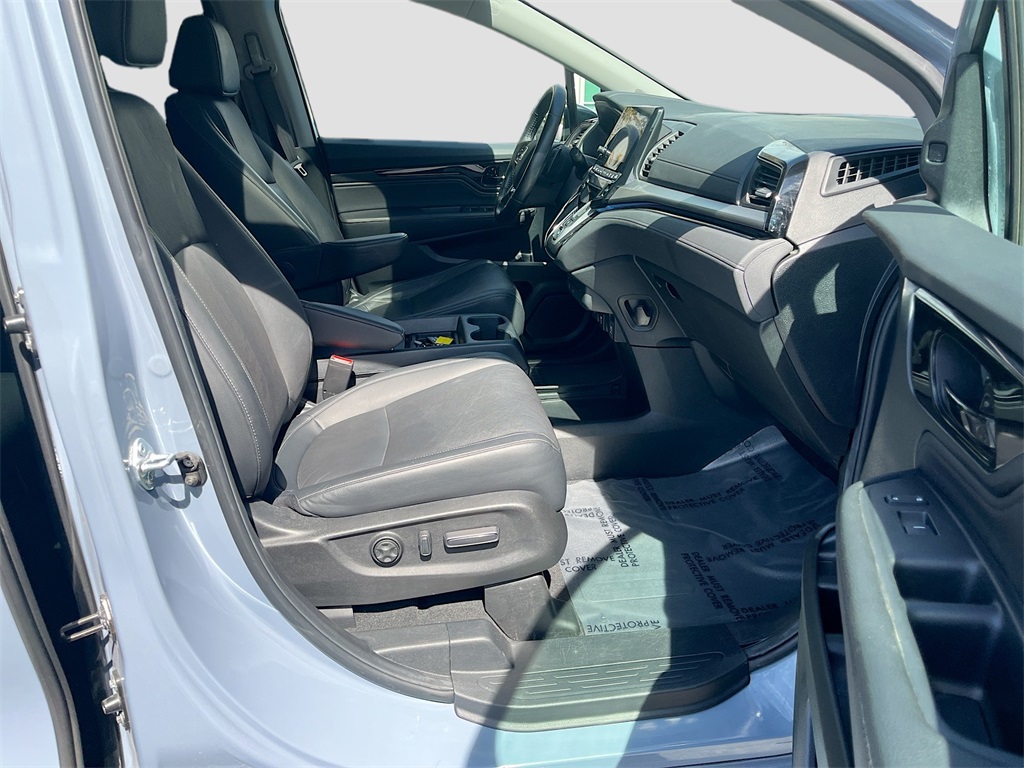 2024 Honda Odyssey Touring photo 27