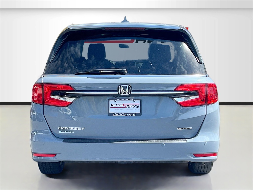 2024 Honda Odyssey Touring photo 5