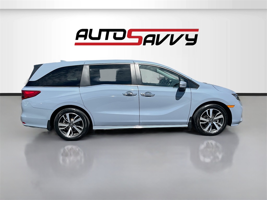 2024 Honda Odyssey Touring photo 7
