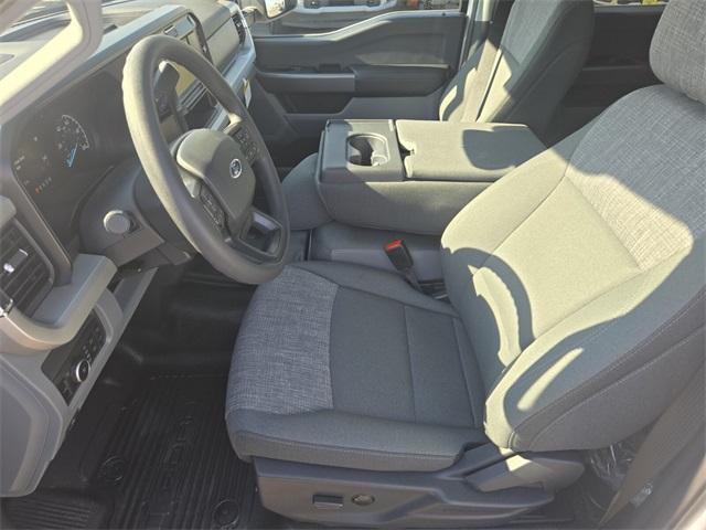 New 2026 Ford Super Duty F-350 XLT 4D Crew Cab