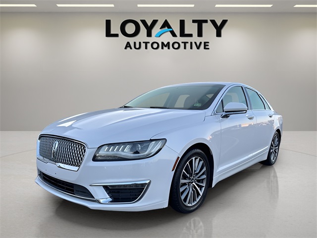 2017 Lincoln MKZ Premiere's photo