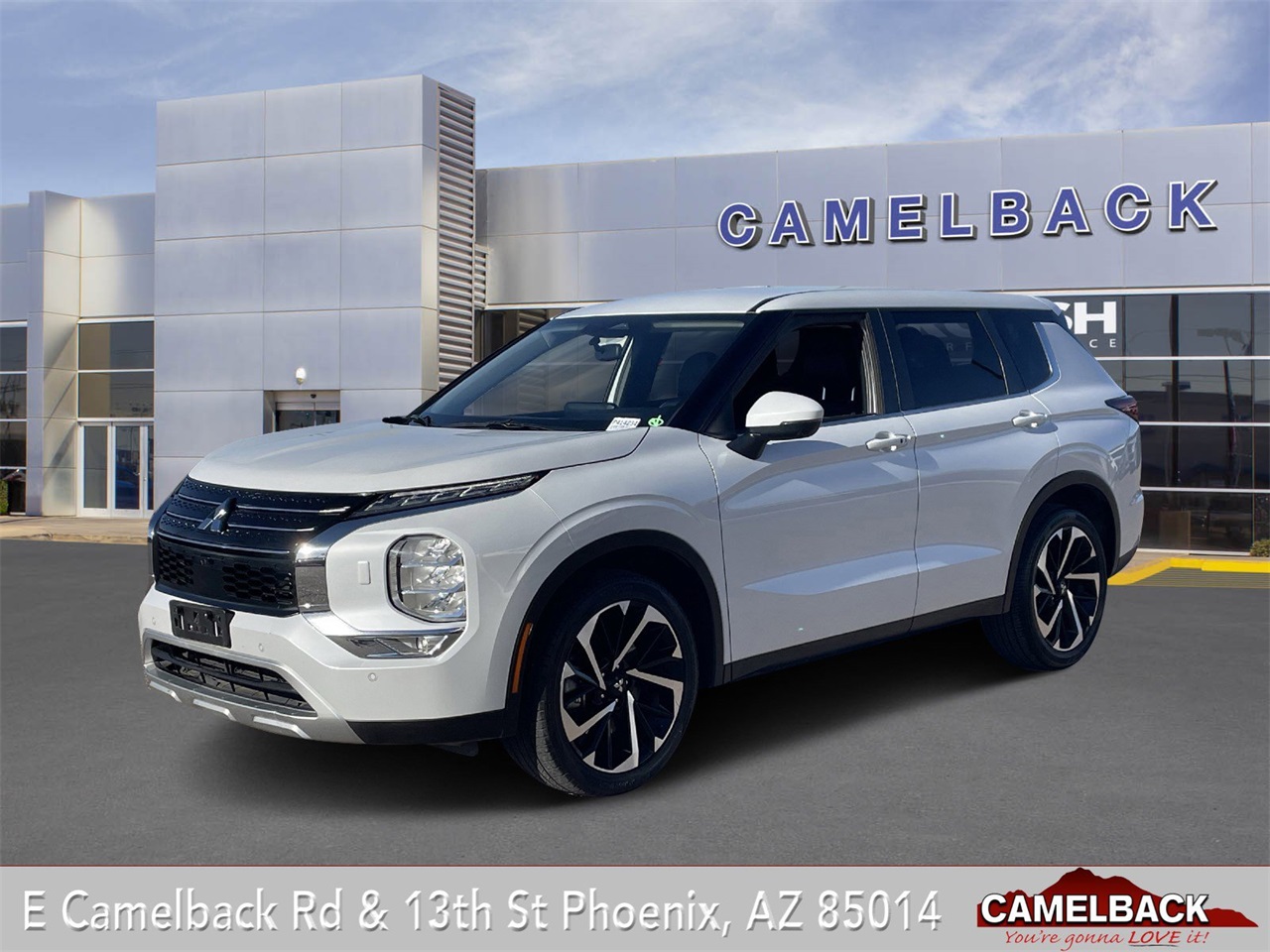 used 2024 Mitsubishi Outlander car, priced at $20,233