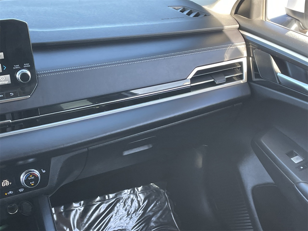 used 2024 Mitsubishi Outlander car, priced at $20,233