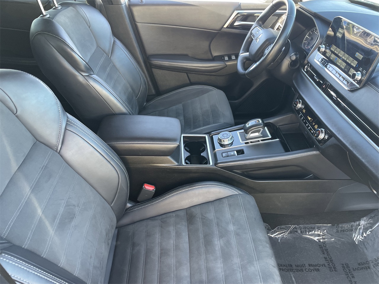 used 2024 Mitsubishi Outlander car, priced at $20,233