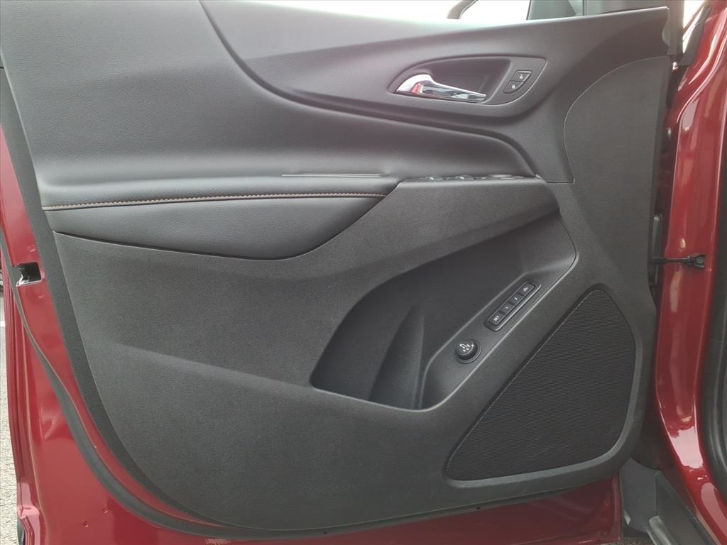 used 2020 Chevrolet Equinox car, priced at $18,900