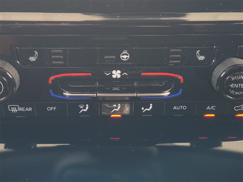 2024 Jeep Grand Cherokee Altitude photo 16