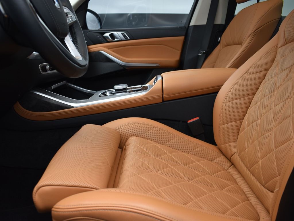 2024 Black Sapphire Metallic BMW X7 xDrive40i AWD SUV