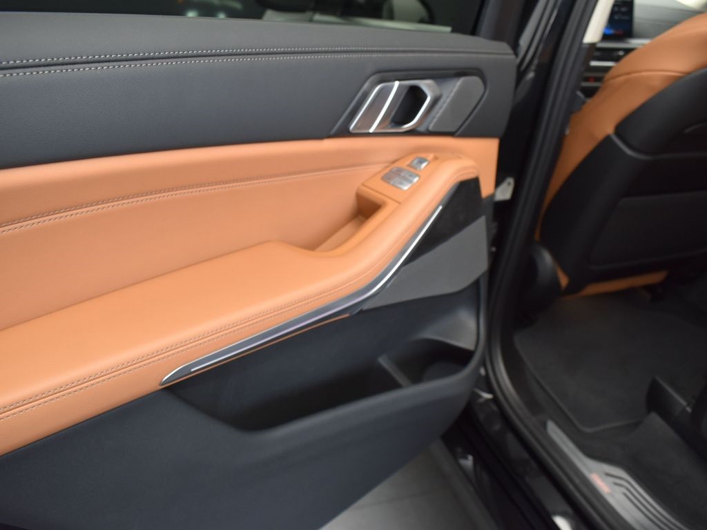 2024 Black Sapphire Metallic BMW X7 xDrive40i AWD SUV