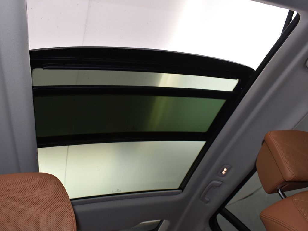 2024 Black Sapphire Metallic BMW X7 xDrive40i AWD SUV