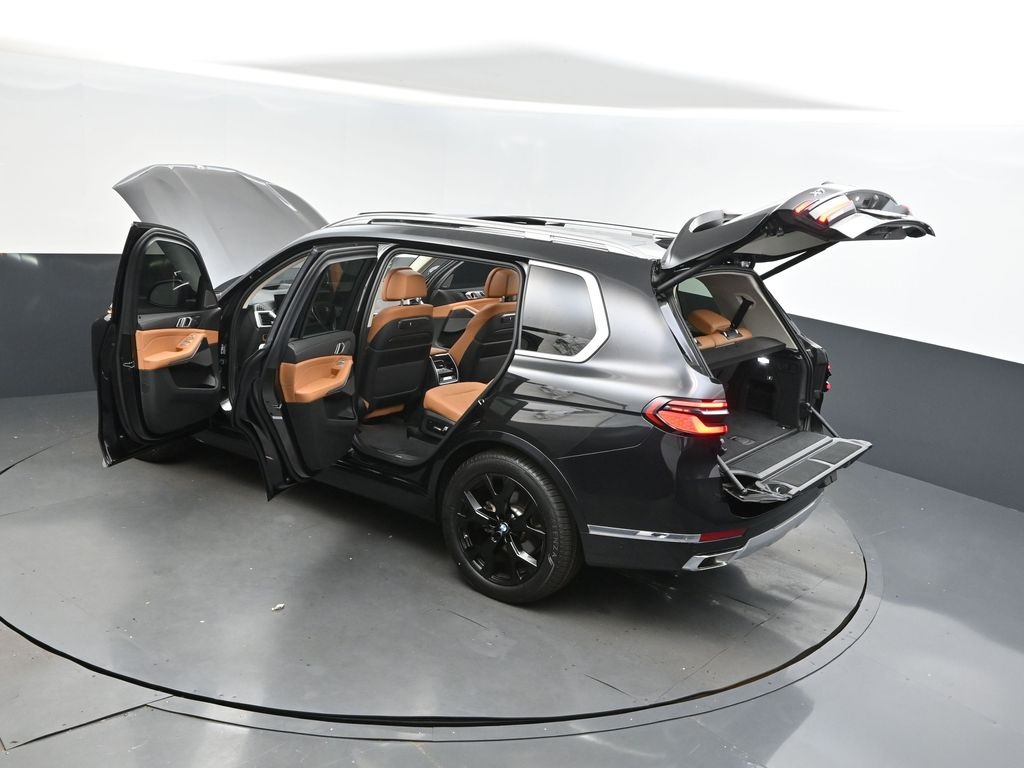 2024 Black Sapphire Metallic BMW X7 xDrive40i AWD SUV
