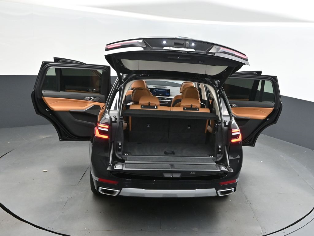 2024 Black Sapphire Metallic BMW X7 xDrive40i AWD SUV