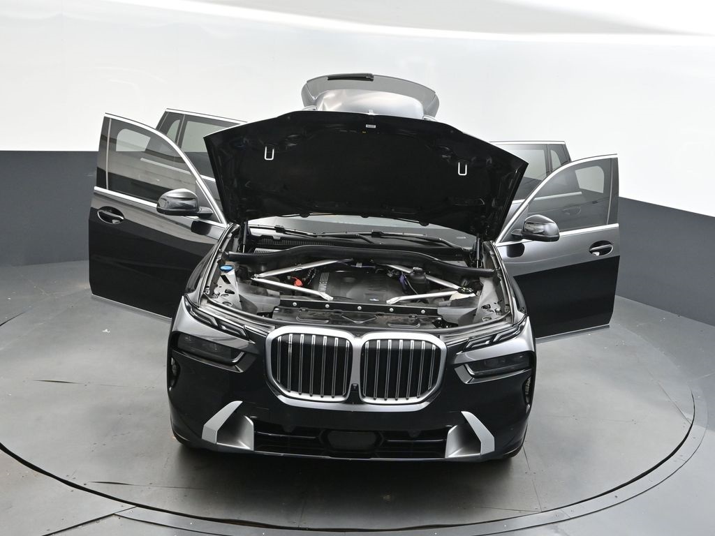 2024 Black Sapphire Metallic BMW X7 xDrive40i AWD SUV