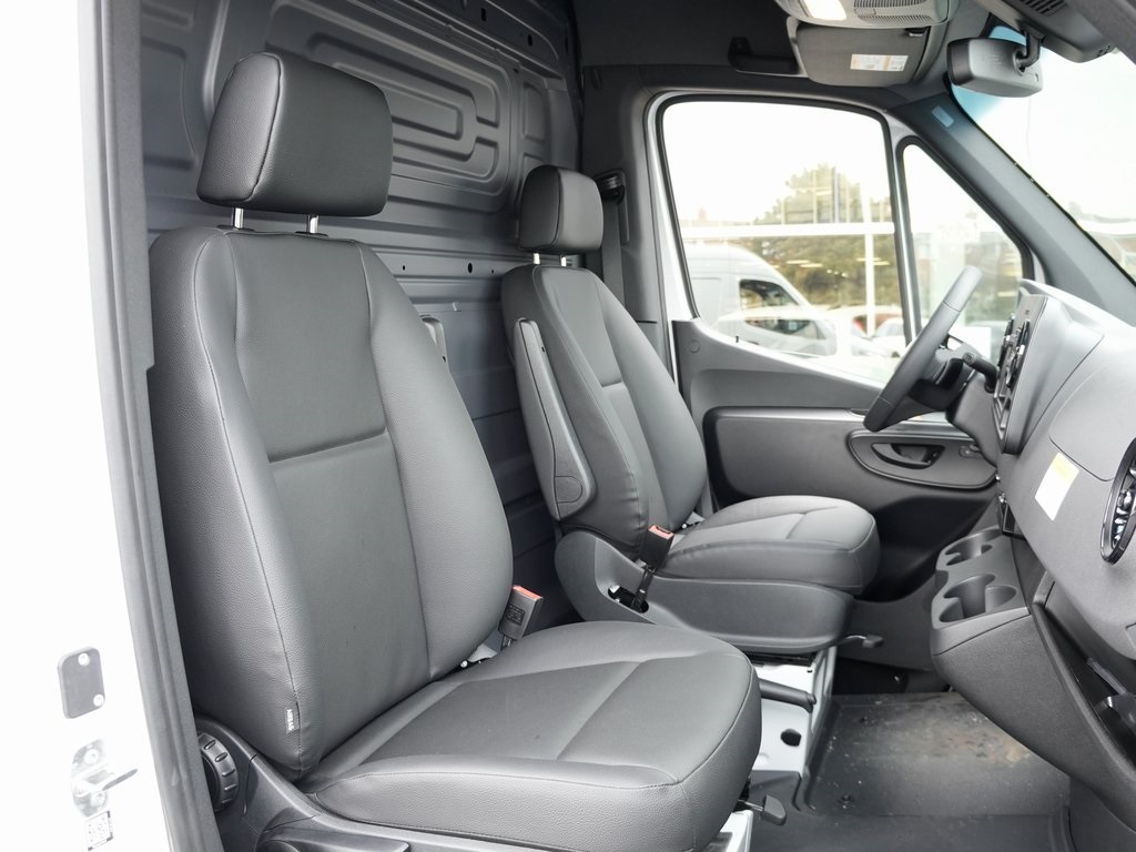 new 2025 Mercedes-Benz Sprinter 2500 car, priced at $59,328