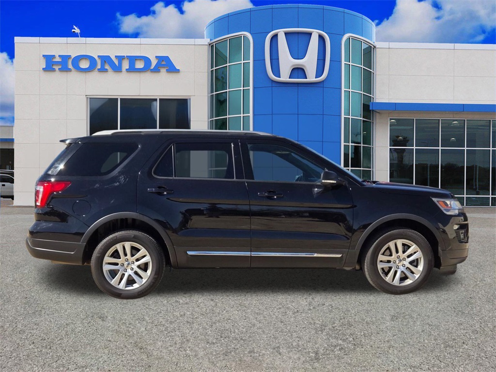 Used 2019 Ford Explorer XLT with VIN 1FM5K8DH1KGB52678 for sale in Weatherford, TX