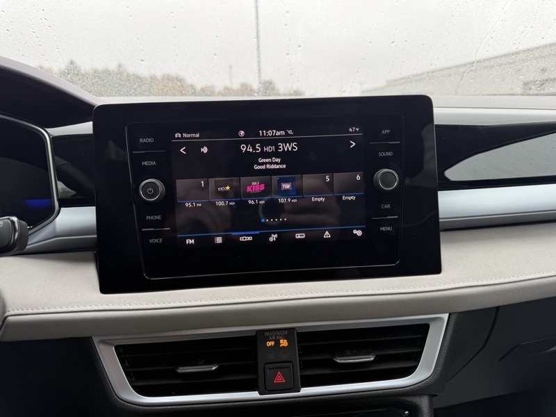 Used 2025 Volkswagen Taos SUV