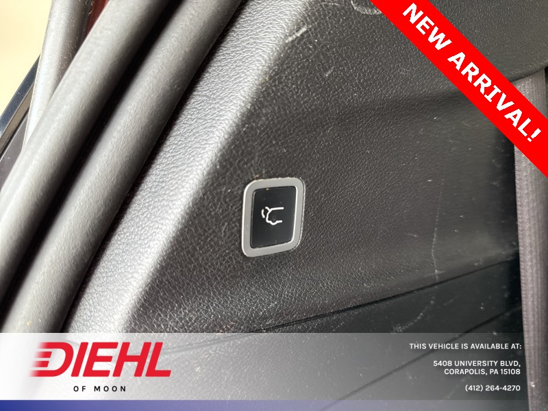 2018 Chrysler Pacifica Touring L photo 10
