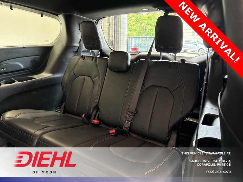 2018 Chrysler Pacifica Touring L photo 18