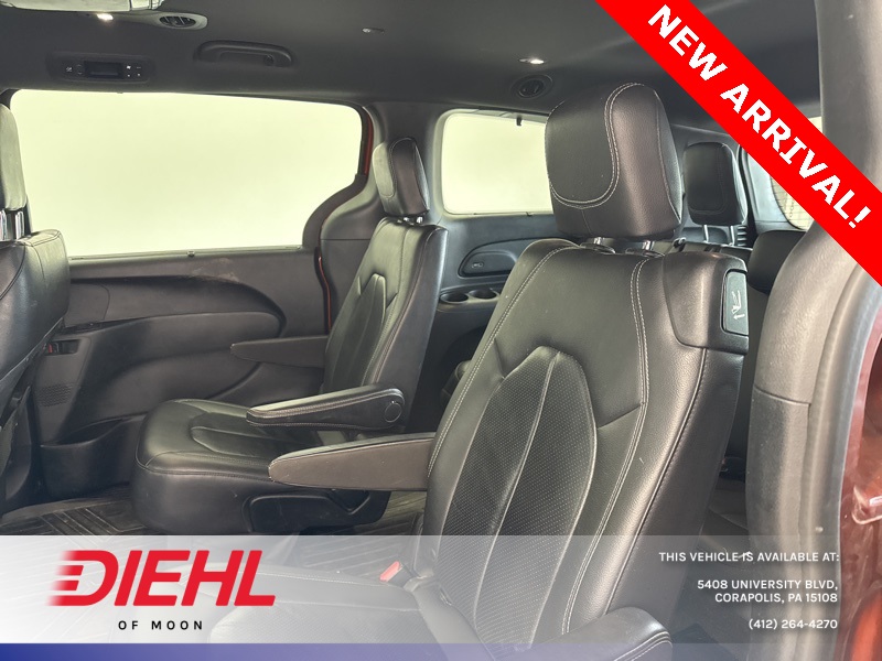 2018 Chrysler Pacifica Touring L photo 19