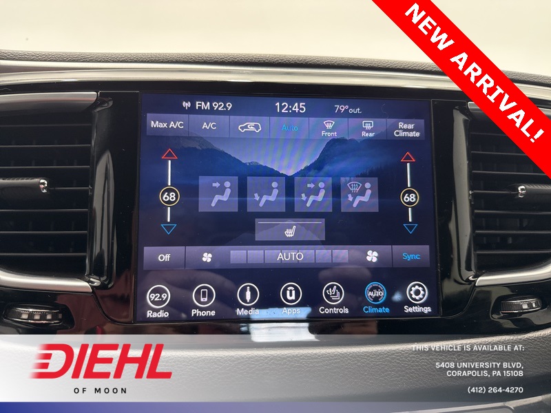 2018 Chrysler Pacifica Touring L photo 32