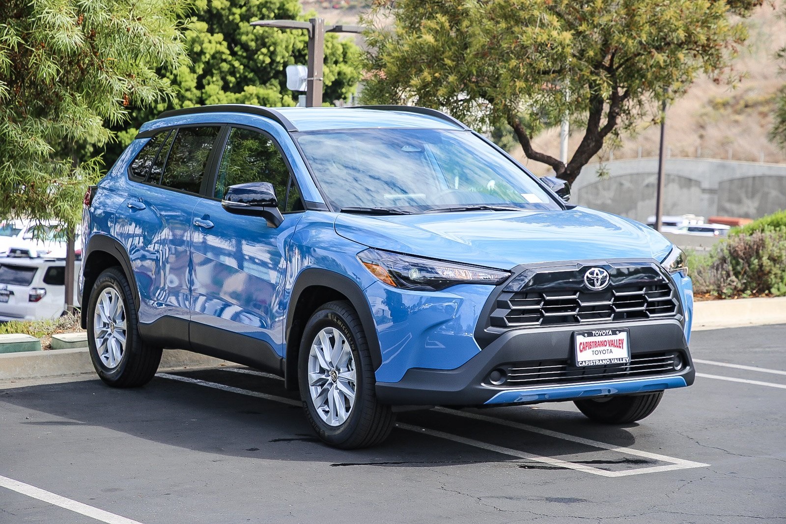 2026 Toyota Corolla Cross LE photo 3