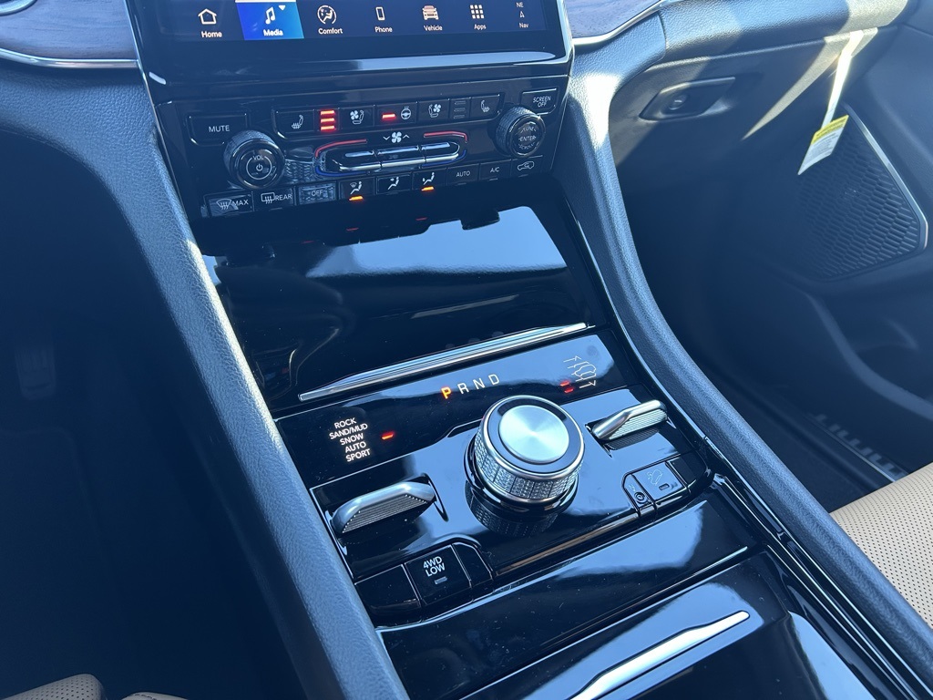 new 2025 Jeep Grand Cherokee L car, priced at $63,175