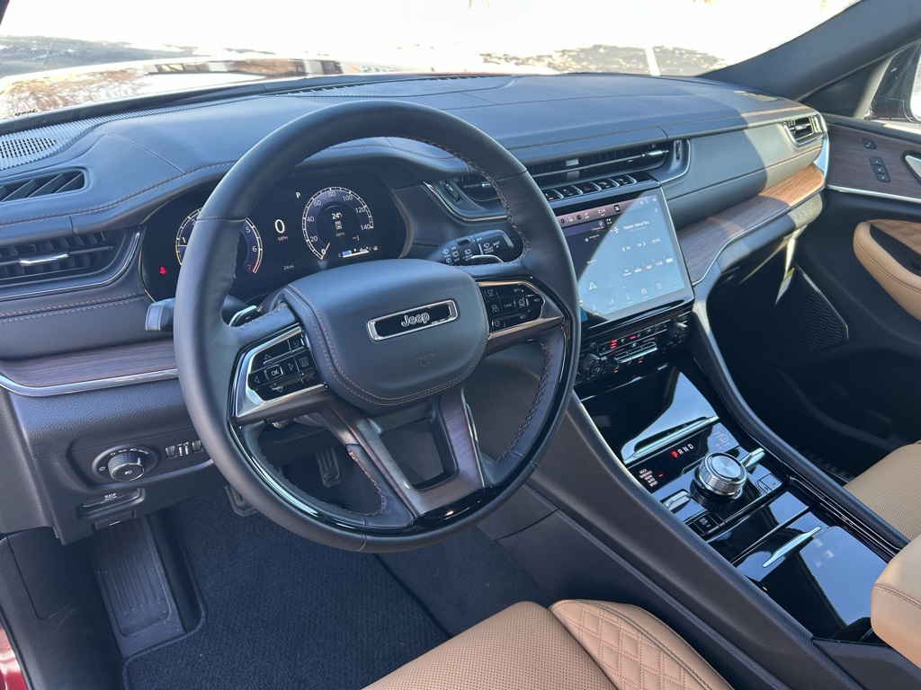 new 2025 Jeep Grand Cherokee L car, priced at $63,175