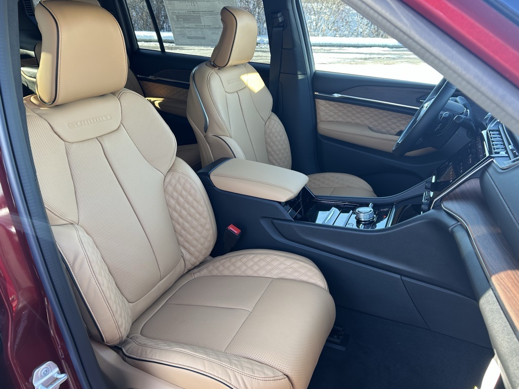 new 2025 Jeep Grand Cherokee L car, priced at $63,175