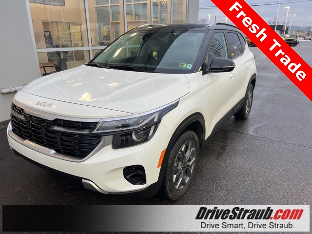 2024 Kia Seltos S's photo