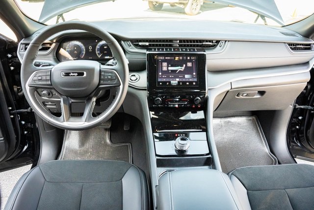 New 2025 Jeep Grand Cherokee SUV