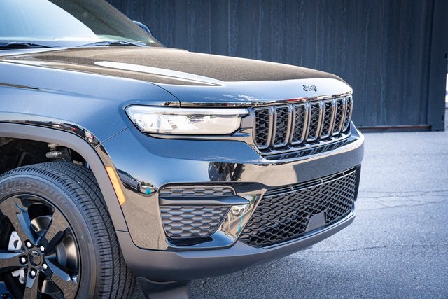 New 2025 Jeep Grand Cherokee SUV