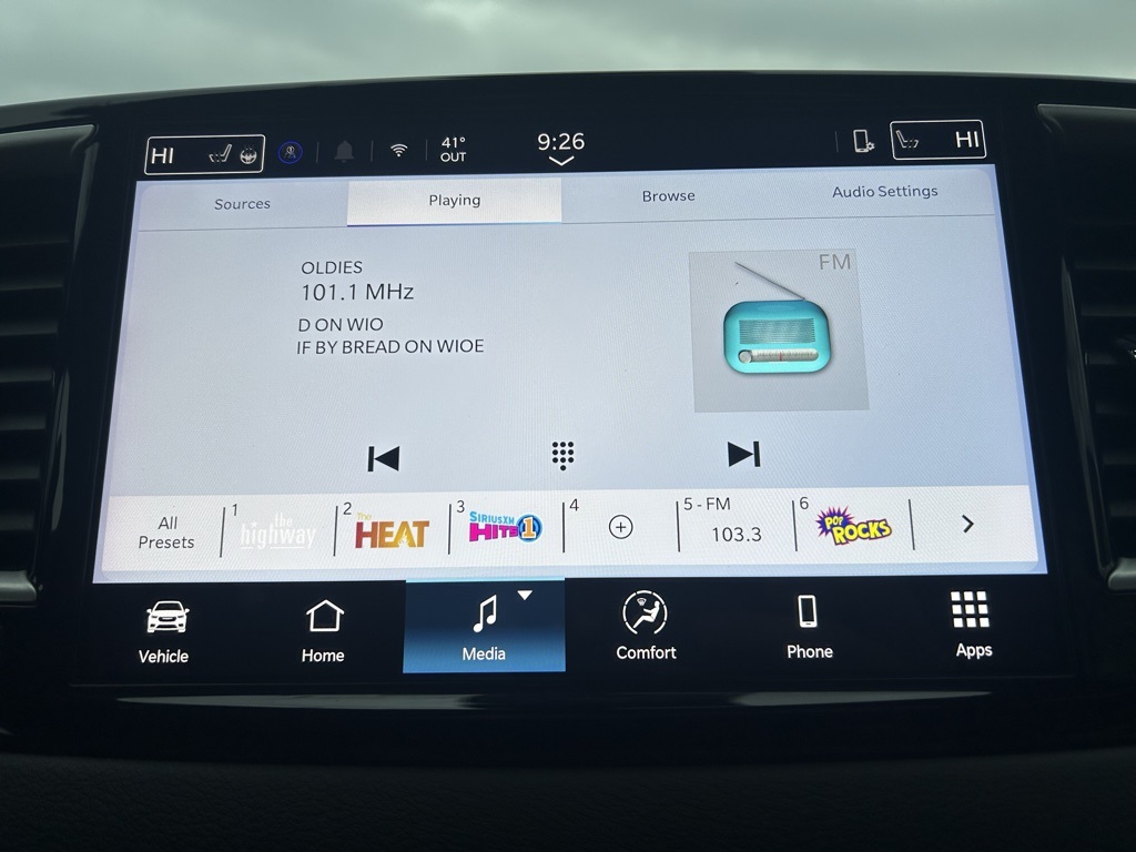 used 2025 Chrysler Pacifica car, priced at $29,994