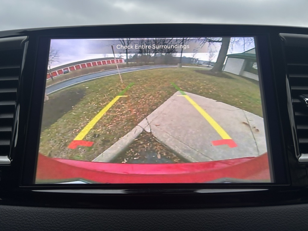 used 2025 Chrysler Pacifica car, priced at $29,994