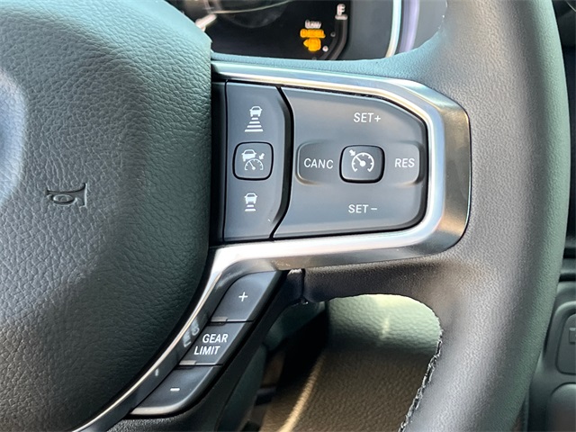 2025 Ram 2500 Laramie photo 25
