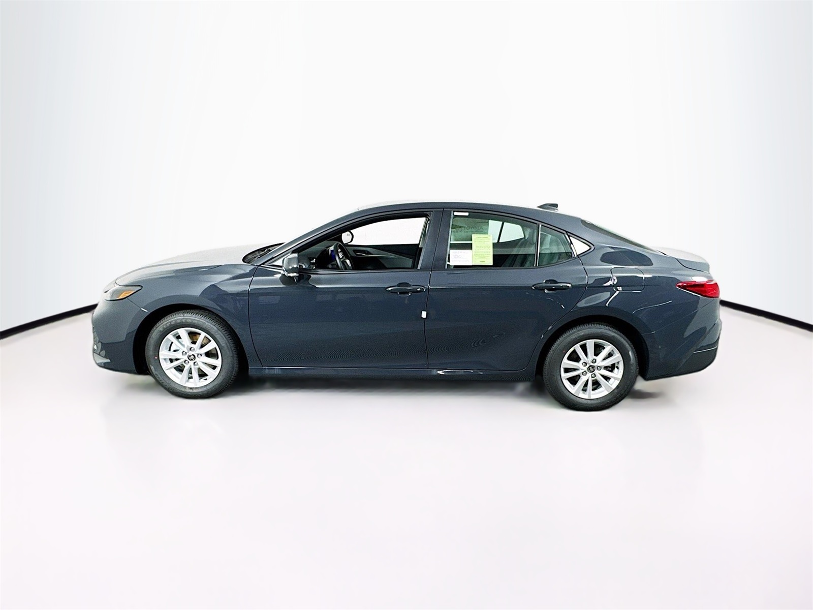 2026 Toyota Camry LE photo 3