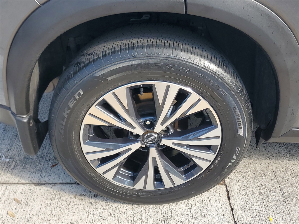 used 2023 Nissan Rogue car, priced at $22,456