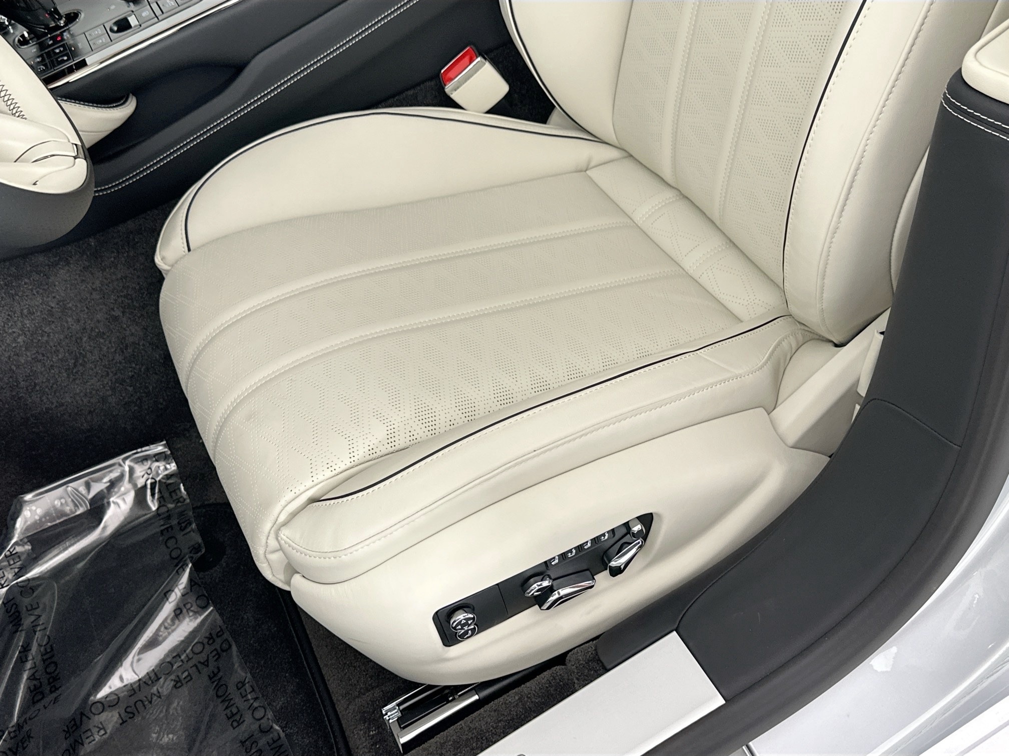 new 2025 Bentley Flying Spur car