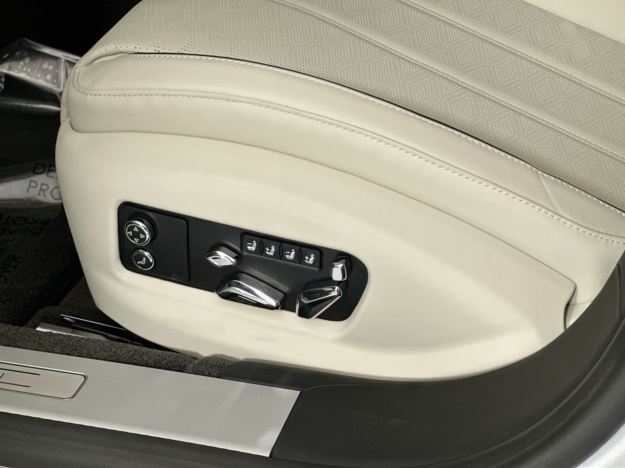 new 2025 Bentley Flying Spur car