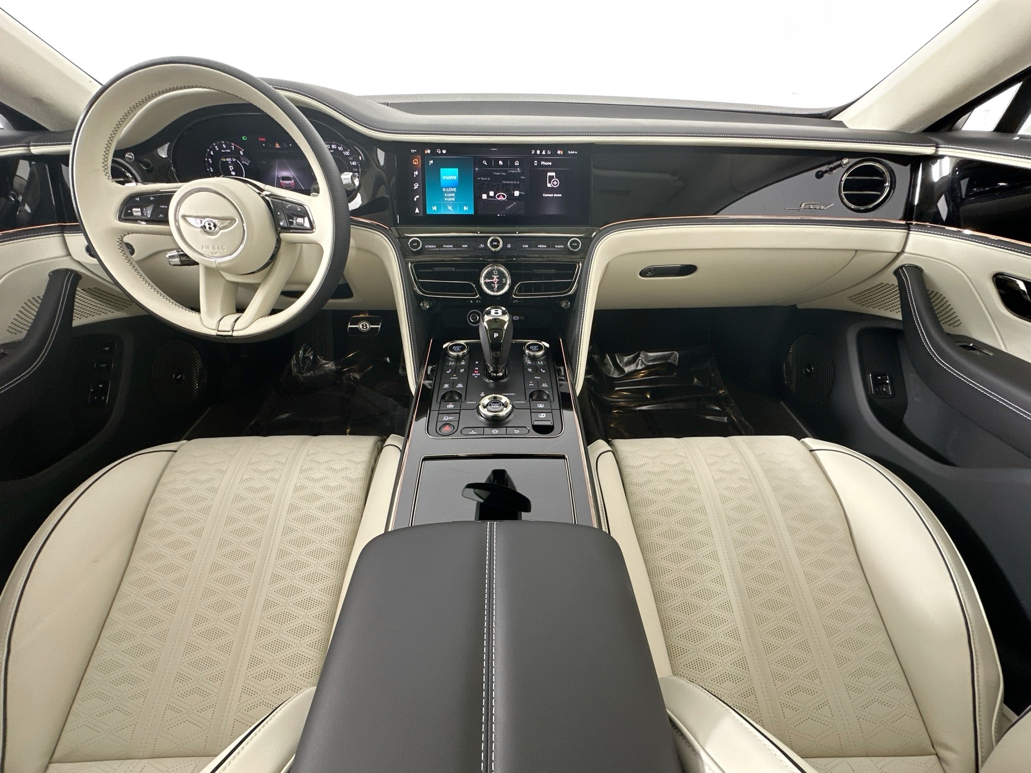 new 2025 Bentley Flying Spur car