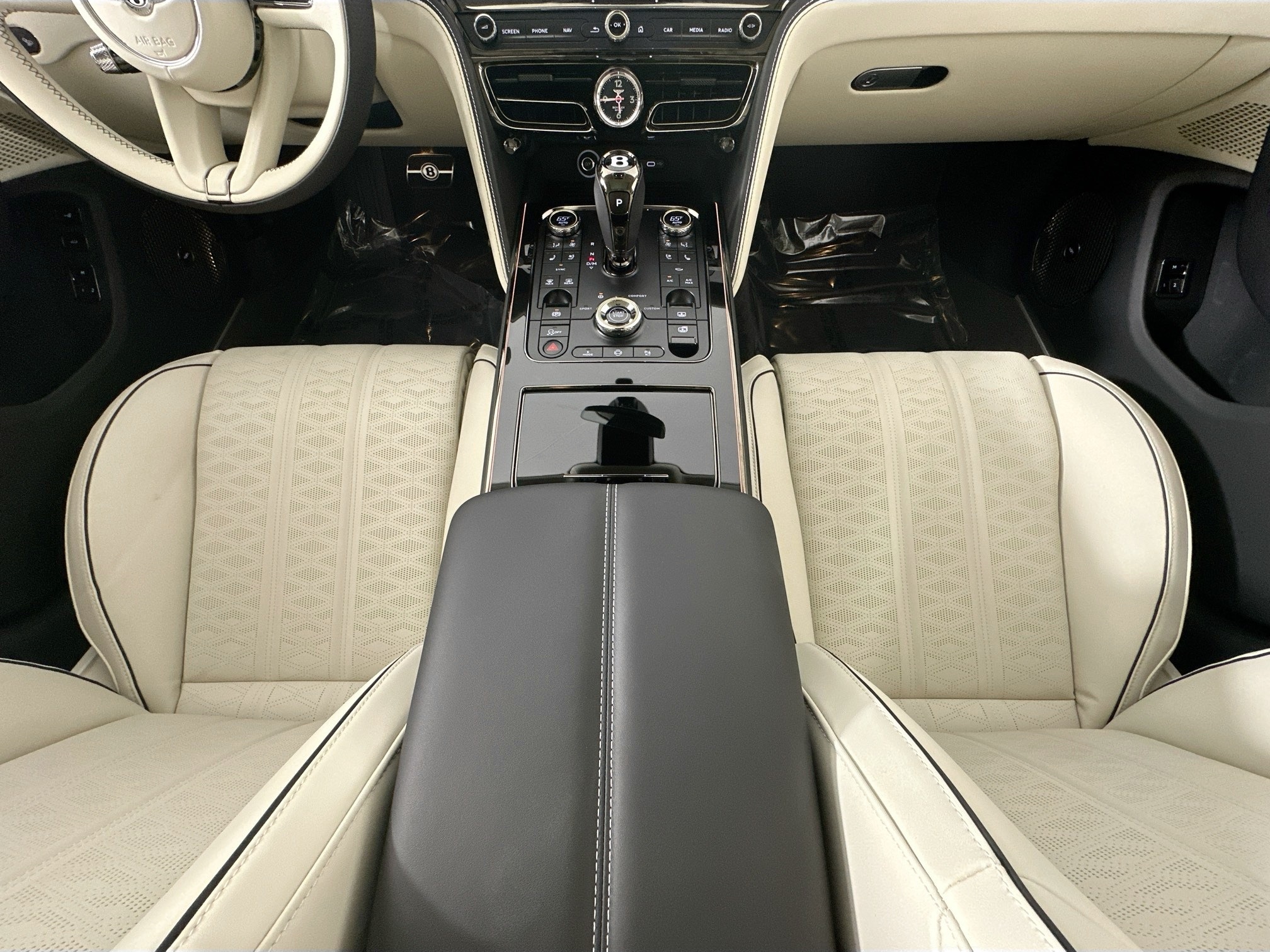 new 2025 Bentley Flying Spur car