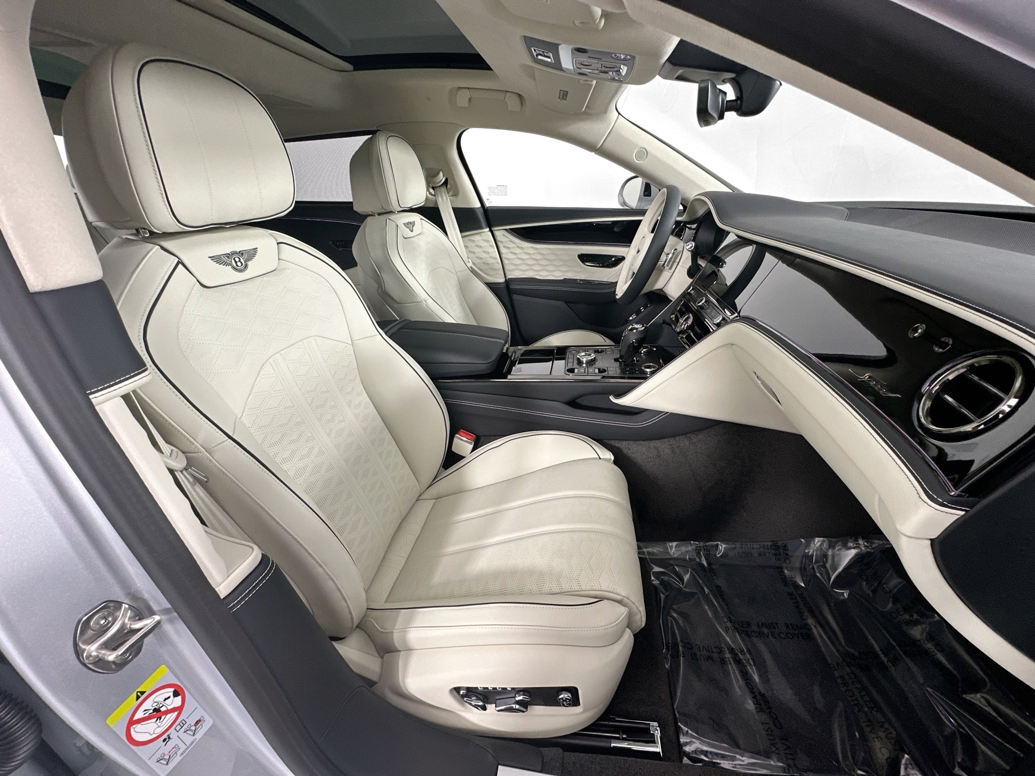 new 2025 Bentley Flying Spur car