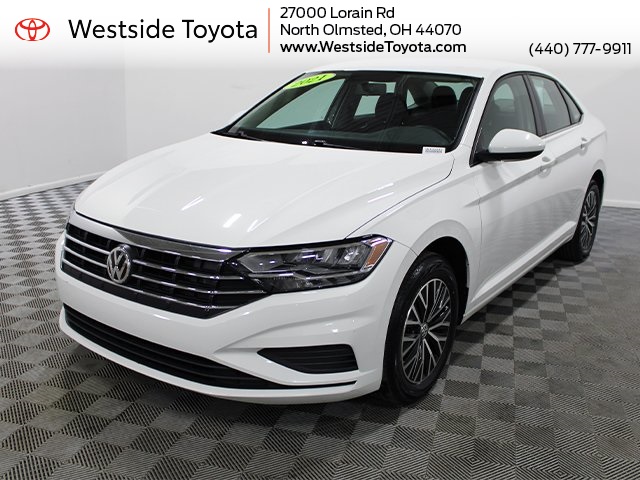 2021 Volkswagen Jetta R-Line's photo