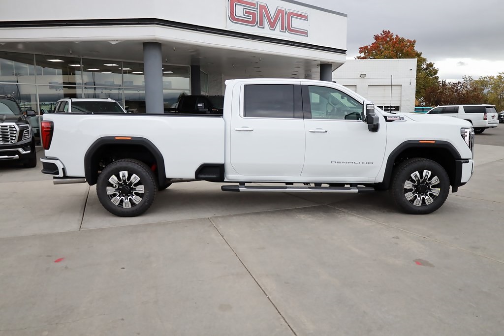 2026 Gmc Sierra 3500 HD Denali photo 4