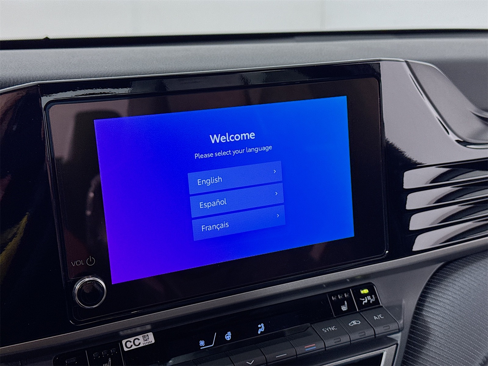 2025 Toyota Camry SE photo 6