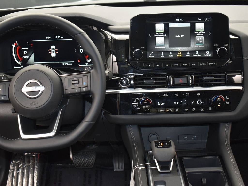 2025 Nissan Pathfinder Platinum photo 11