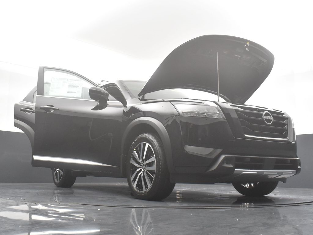2025 Nissan Pathfinder Platinum photo 35
