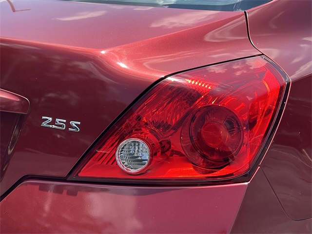 2013 Cayenne Red Metallic Nissan Altima 2.5 S FWD Coupe