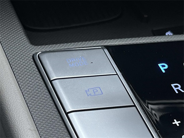 new 2026 Hyundai Elantra Hybrid car, priced at $27,951