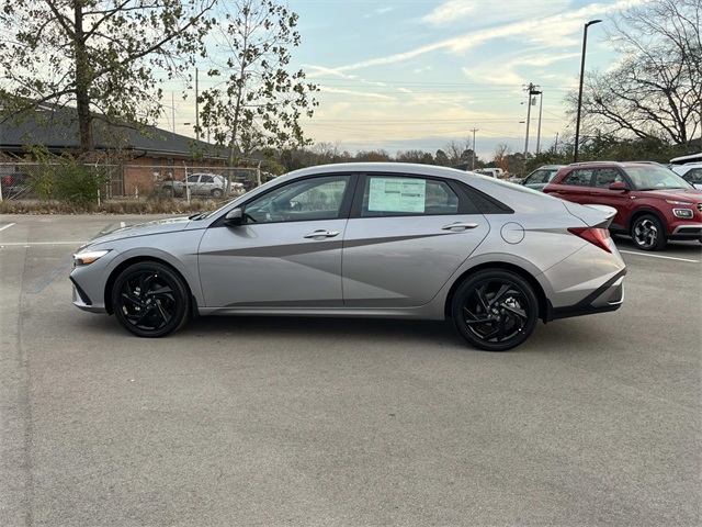 new 2026 Hyundai Elantra Hybrid car, priced at $27,951